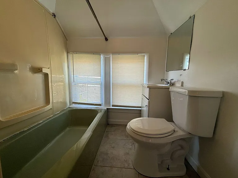 134 Woodward Ave #2 — Photo 14
