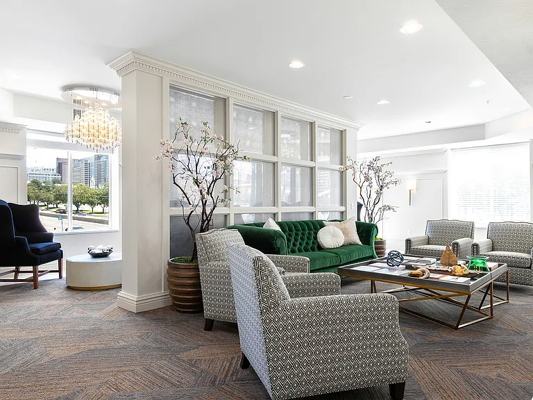 Skyhouse Lounge