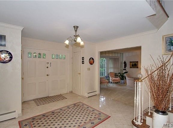 3rd image of 22 Buttonwood Dr