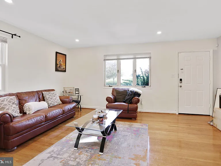 4910 Sargent Rd NE — Photo 9