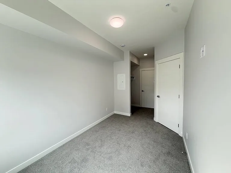 33886 Pine St — Photo 9