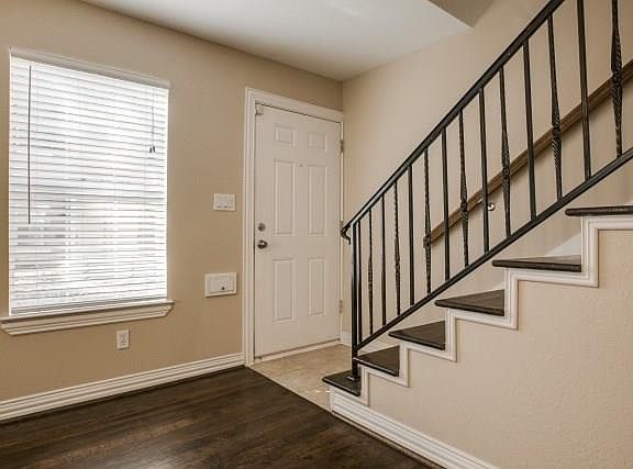 3rd image of 4723 Bradford Dr #4723B