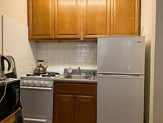Rented by Urban Real Estate Property Group Inc