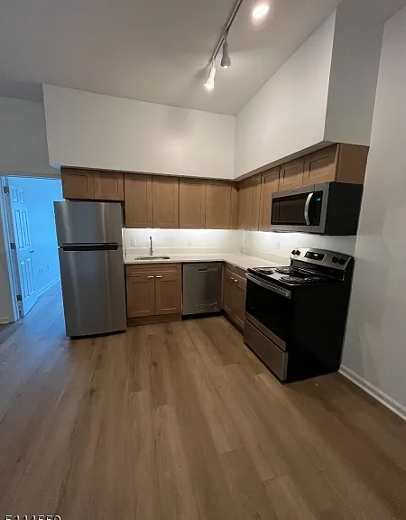 403 S Main St #302 — Photo 2