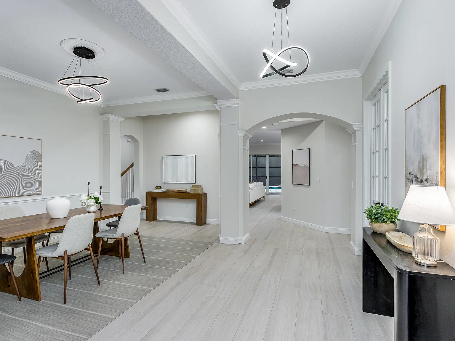 5 bed, 4209 sqft, $6,000 — Photo 3
