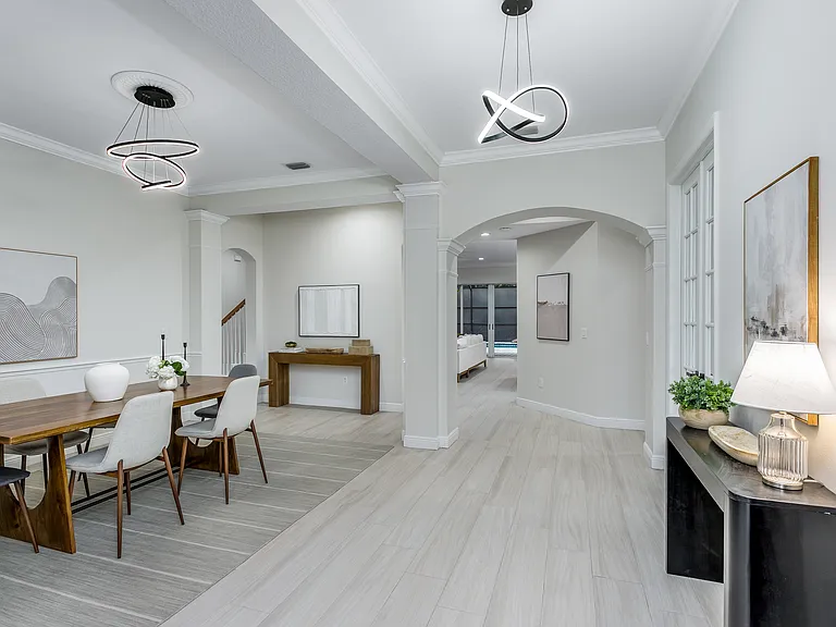 11909 Mandevilla Ct — Photo 3
