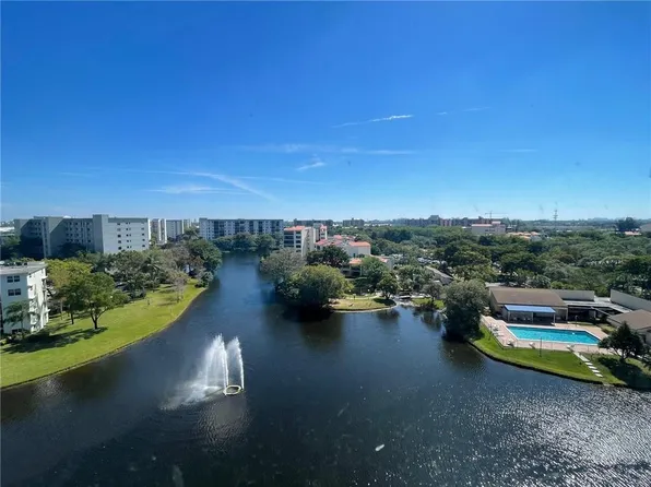 2334 S Cypress Bend Drive #904, Pompano Beach, FL 33069