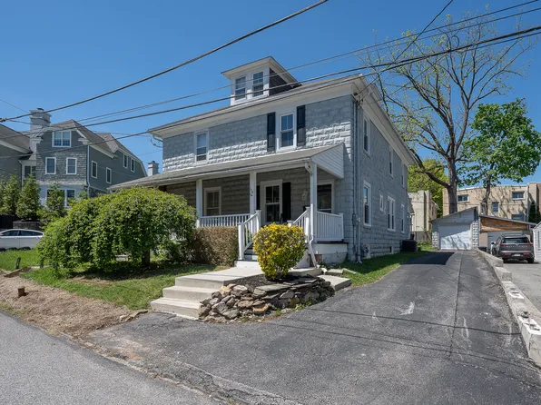104 Owens Ln, Wayne, PA 19087