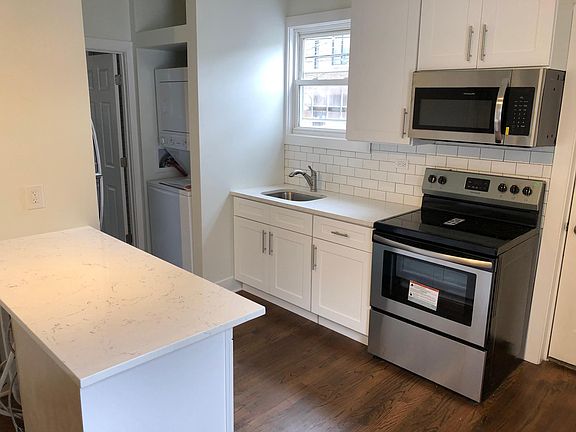 3rd image of 1826 N Paulina St #1