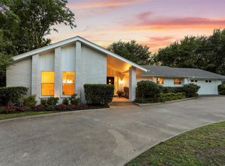 1921 Dakar Rd E, Fort Worth, TX 76116