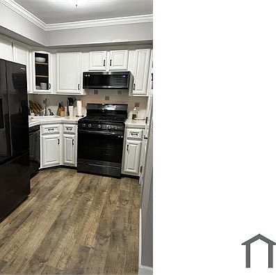 4th image of 19 Gardenia Ln #19