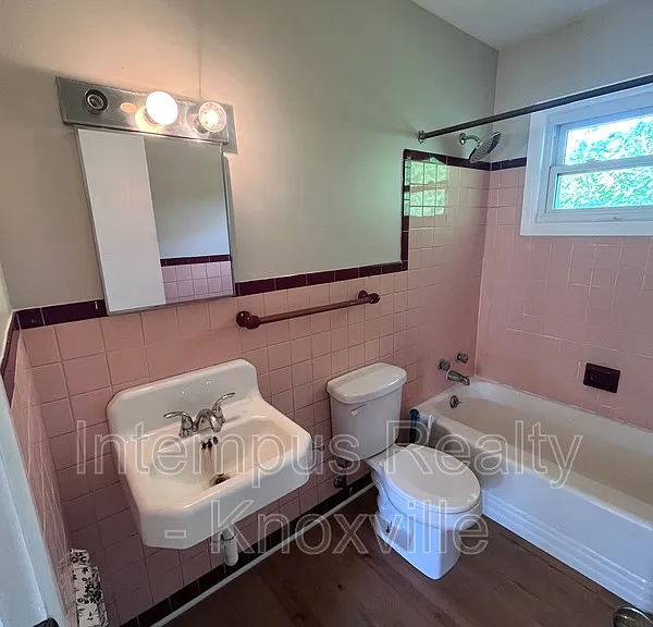 712 S Beaman St — Photo 10
