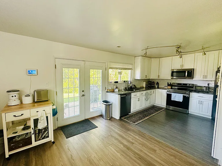 2901 Needlewood Ln — Photo 10