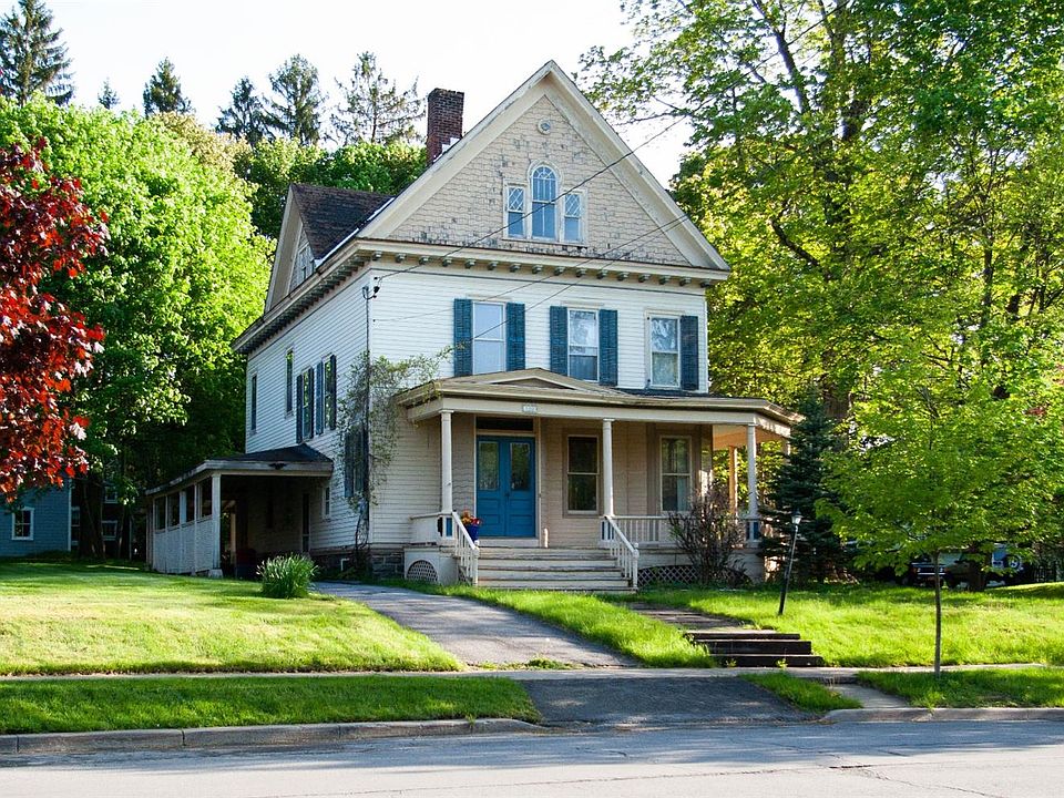 1st image of 188 Main St