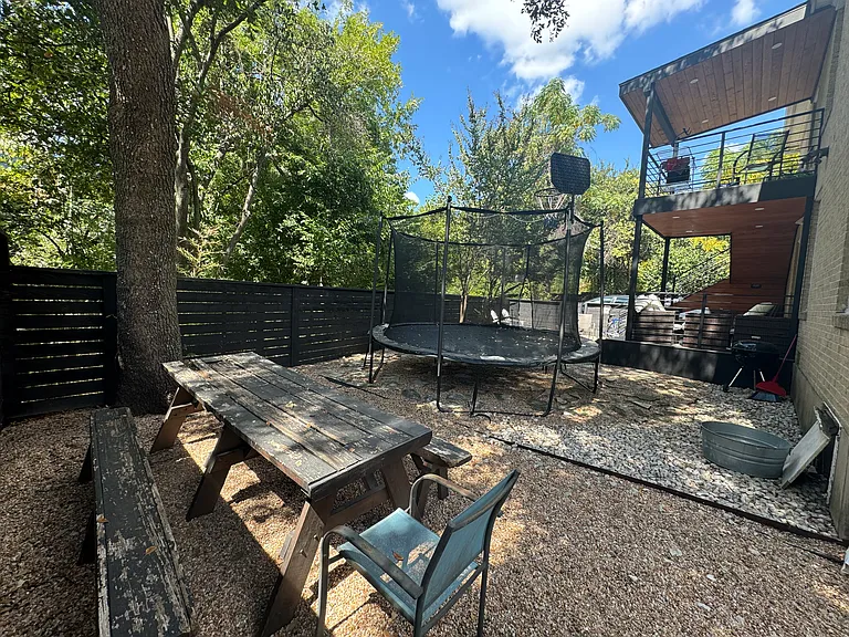 3202 Beanna St — Photo 25
