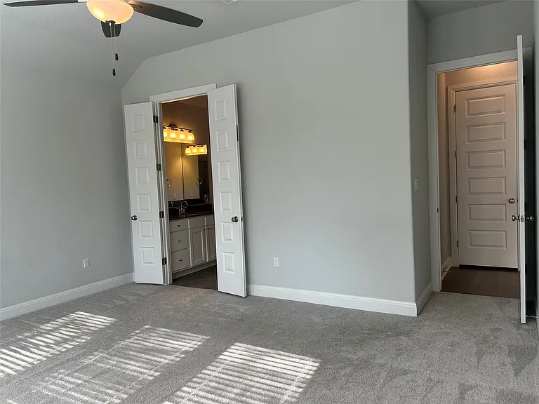 148 Kellogg Ln — Photo 13