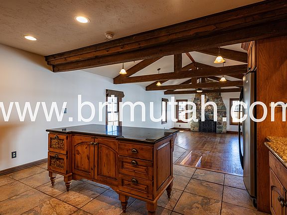 3rd image of 2391 E Gregson Ave