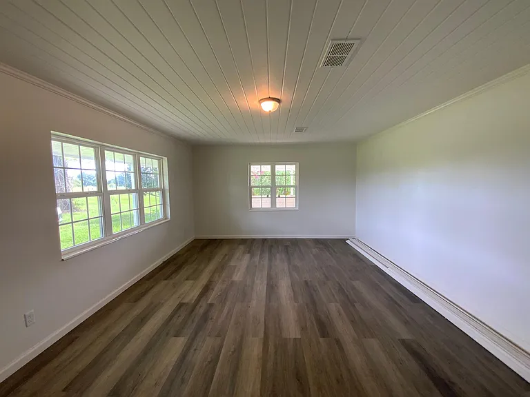 12818 Barwick Rd — Photo 16