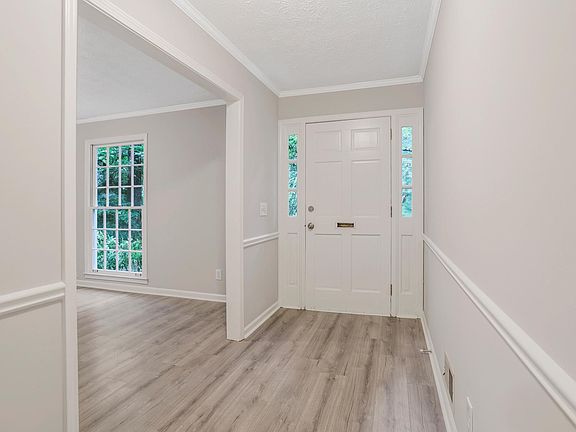 4th image of 3253 Hembree Ct
