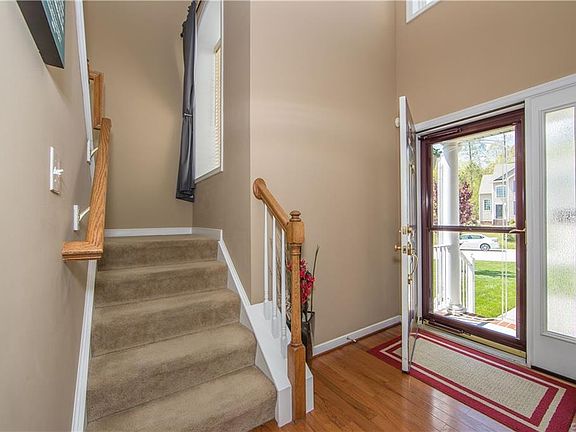 4th image of 13325 Rossington Pl