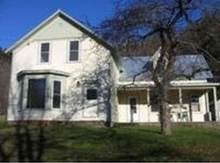 416 N Main St, Bethel, VT 05032
