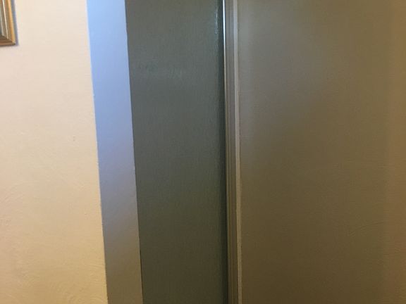 3rd image of 300 Lindell Dr