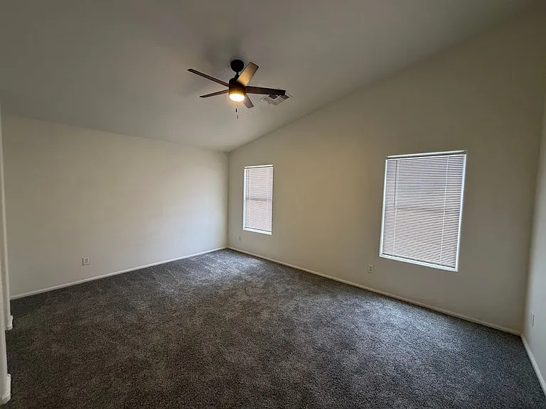 16248 W Moreland St — Photo 13