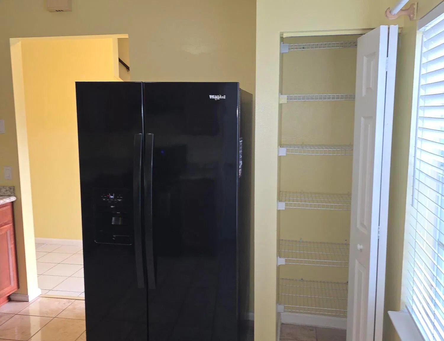 2 bed, 2.5 bath, 1381 sqft, $2,500 — Photo 4