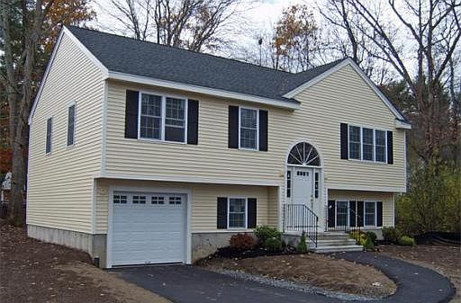 2nd image of 79 Hilltop Rd