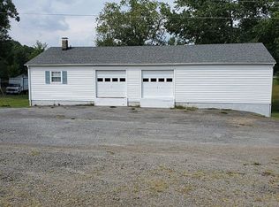 151 Garland Ln, Elkin, NC 28621