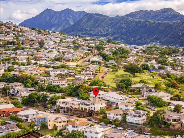 1747 Skyline Dr, Honolulu, HI 96817