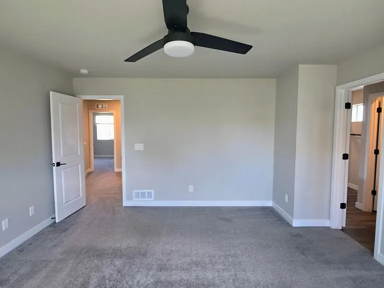 10429 Luneth Dr — Photo 14