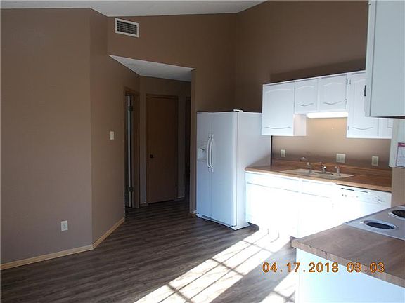 5th image of 3602 Daniels Dr