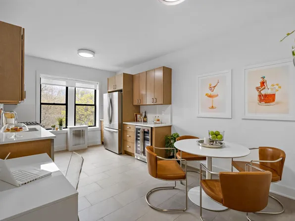 107 Kensington Avenue image 2 of 16