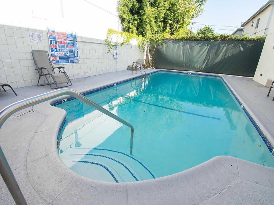2nd image of 4112 Grand View Blvd #14A