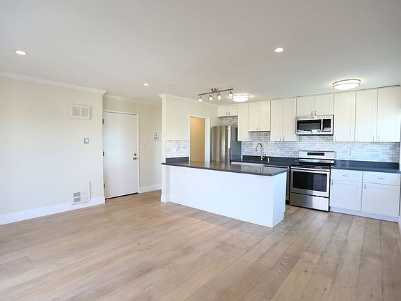 2nd image of 315 Hanover Ave APT 303