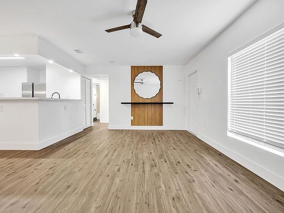 4th image of 21357 NW 39th Avenue