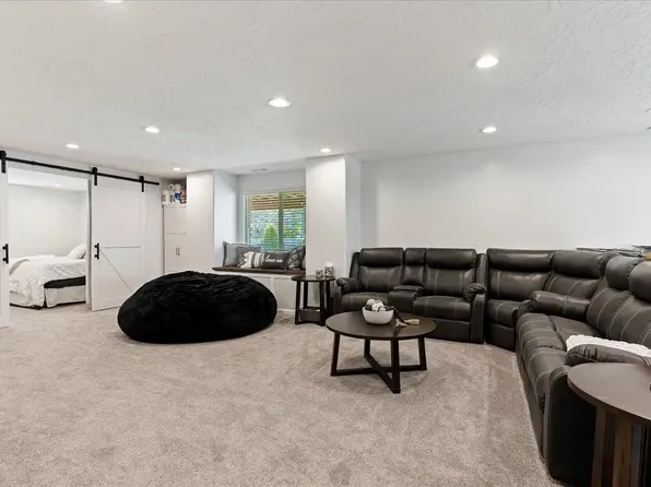 5769 S 3500 W, Roy, UT 84067