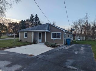 403 W Michigan Ave, Au Gres, MI 48703