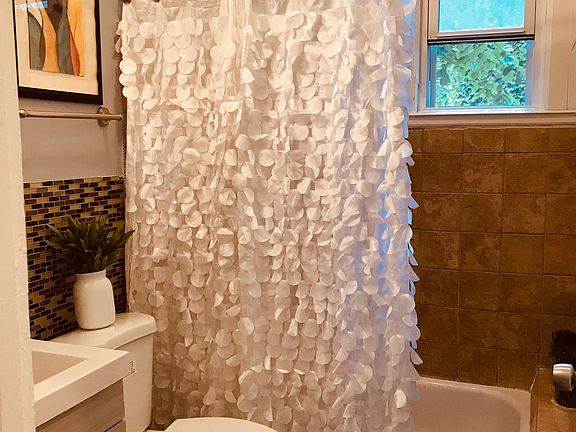 BATHROOM_