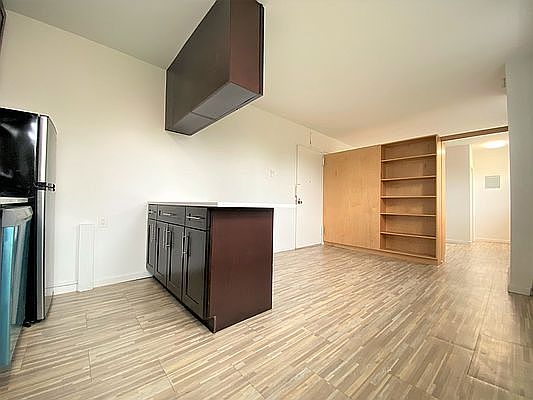 4th image of 167 Sands St APT 601