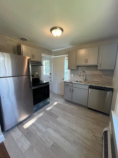4506 Guilford Rd — Photo 2