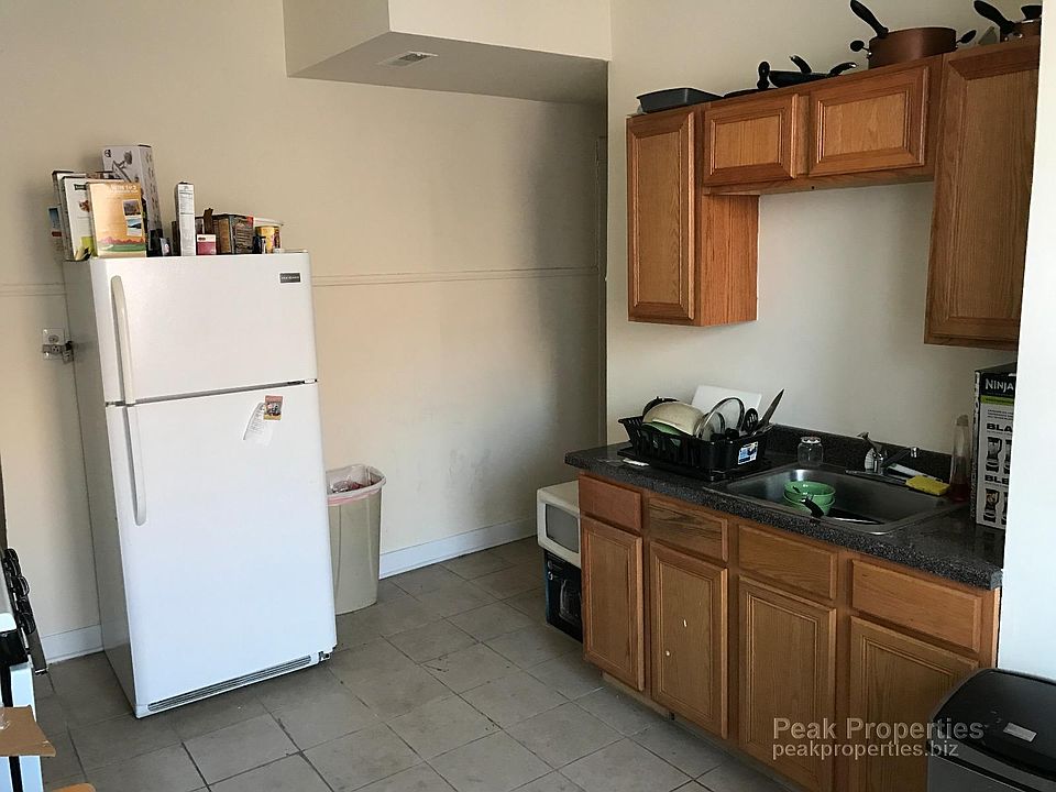 2nd image of 2647 N Fairfield Ave APT 2