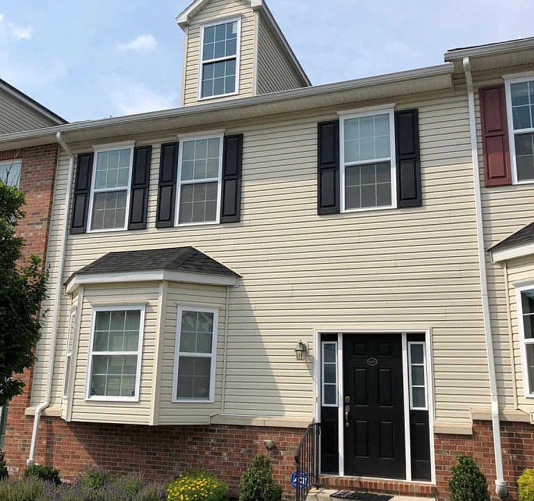 1st image of 4421 Riverview Ln #45