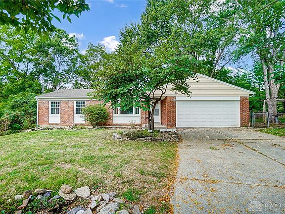 2nd image of 1161 Thornwood Cir
