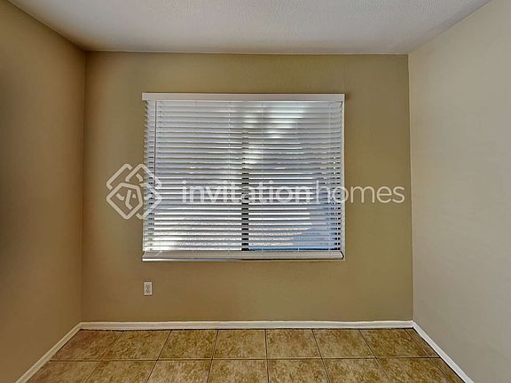 5th image of 11448 W Sheridan St