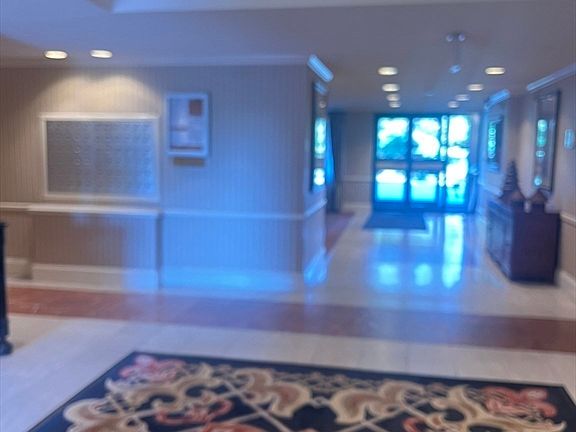 4th image of 1004 Paradise Rd APT Phb