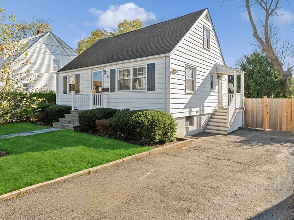 19 Center Terrace, Stamford, CT 06906