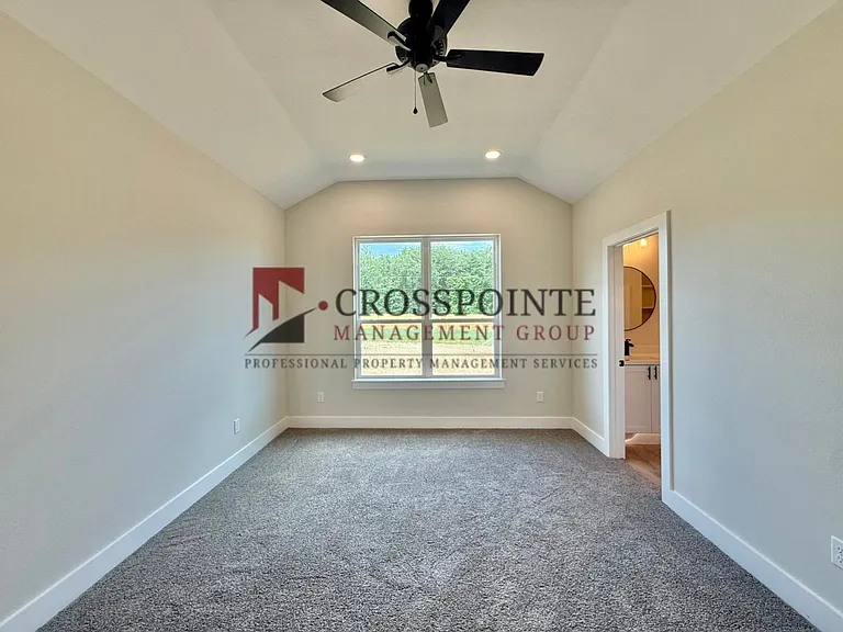 17430 Crossing Cir — Photo 9