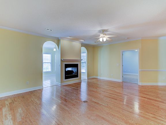 3rd image of 1541 Frosty Way